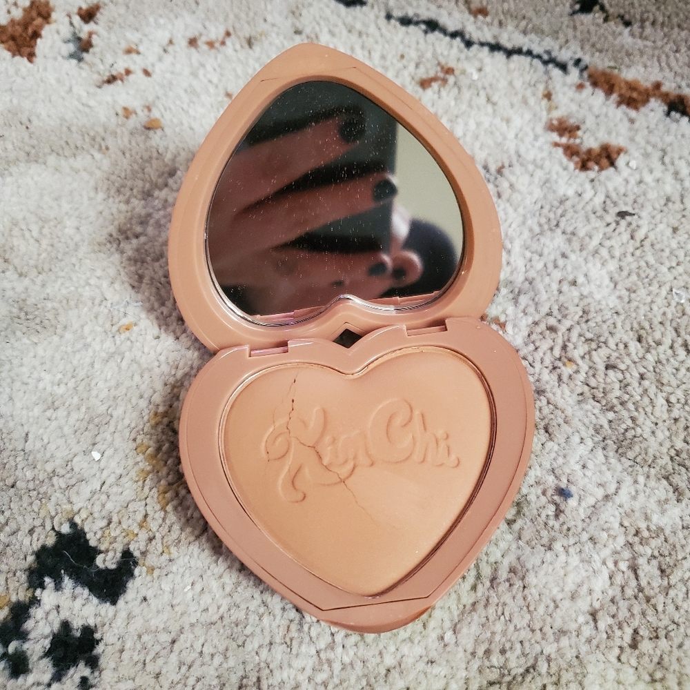 Brand new kim chi chic thailor bronzer